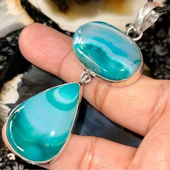 Botswana Lace Agate Pendant 2 7/8” - Picture 4 of 16